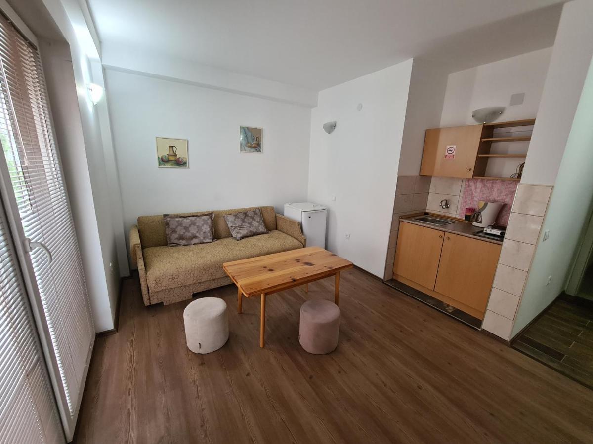 Restaurant & Apartments Lipa Peštani Zewnętrze zdjęcie