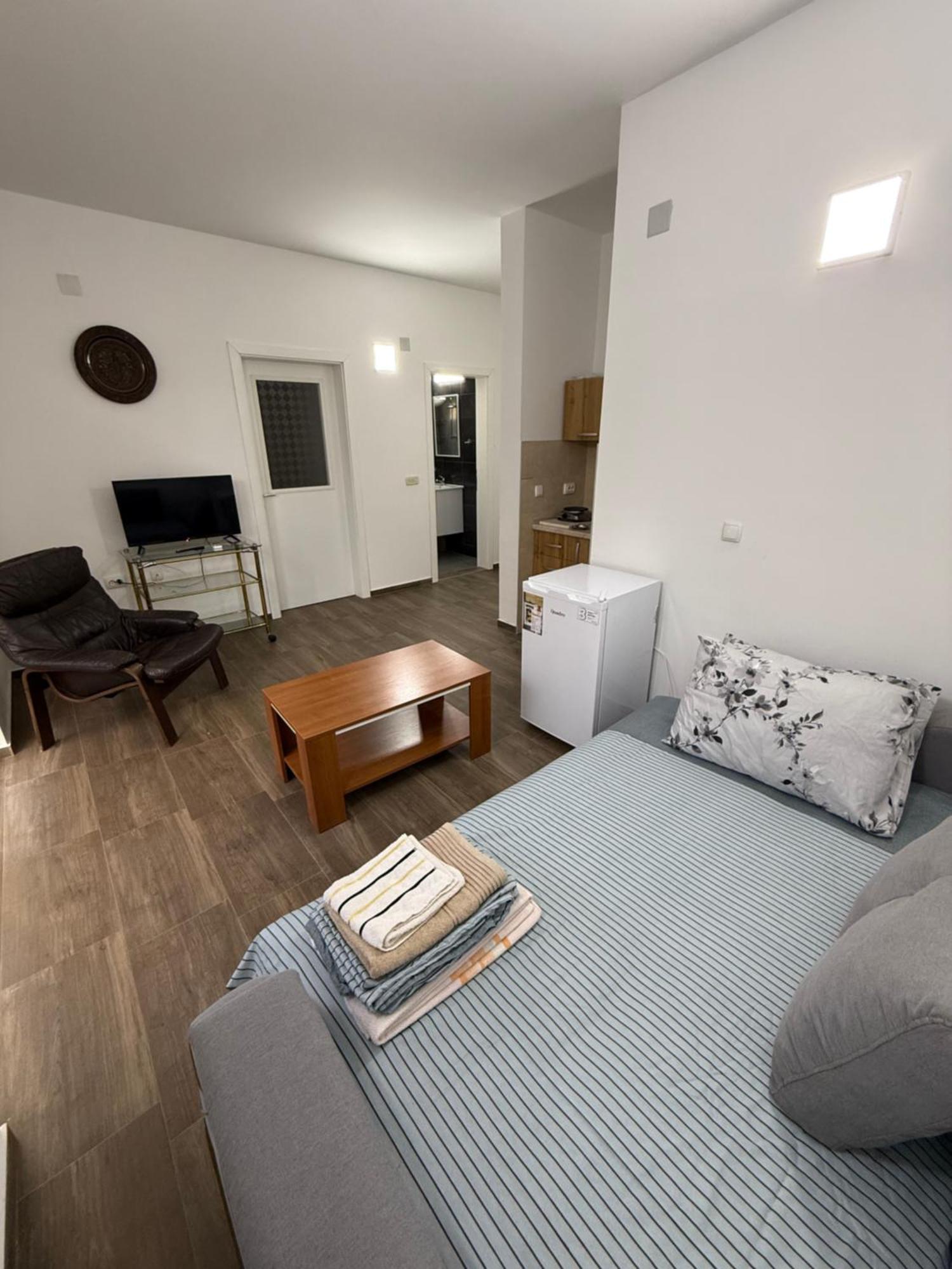 Restaurant & Apartments Lipa Peštani Zewnętrze zdjęcie
