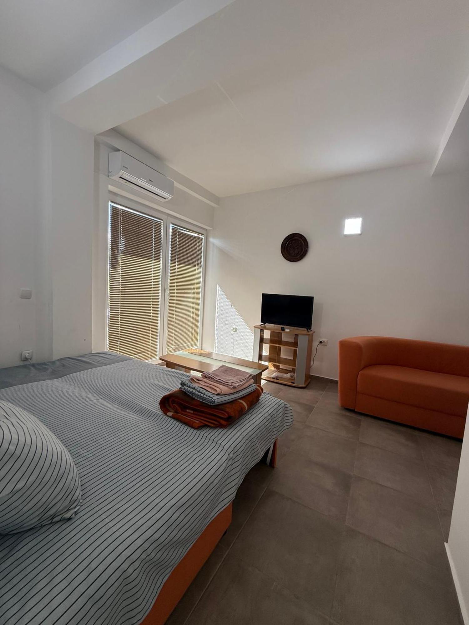 Restaurant & Apartments Lipa Peštani Zewnętrze zdjęcie